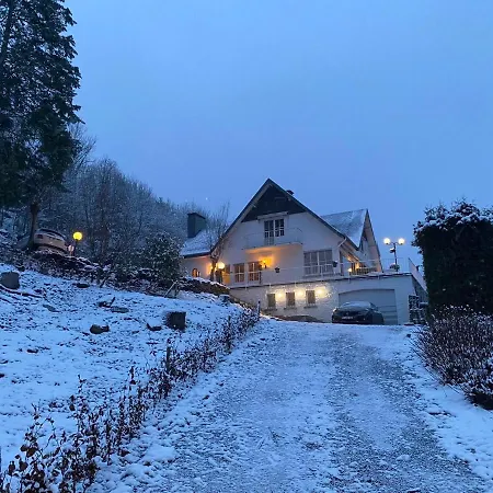 La Closeraie Bed & Breakfast *