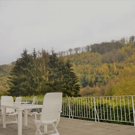 La Closeraie Bed & Breakfast *